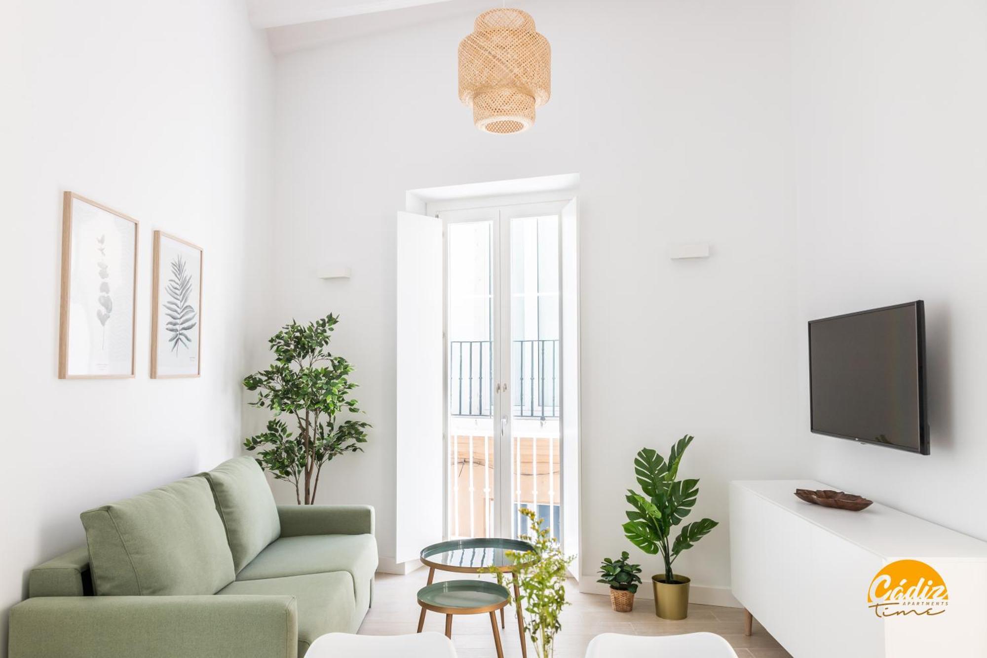 Villalobos By Time Cadiz