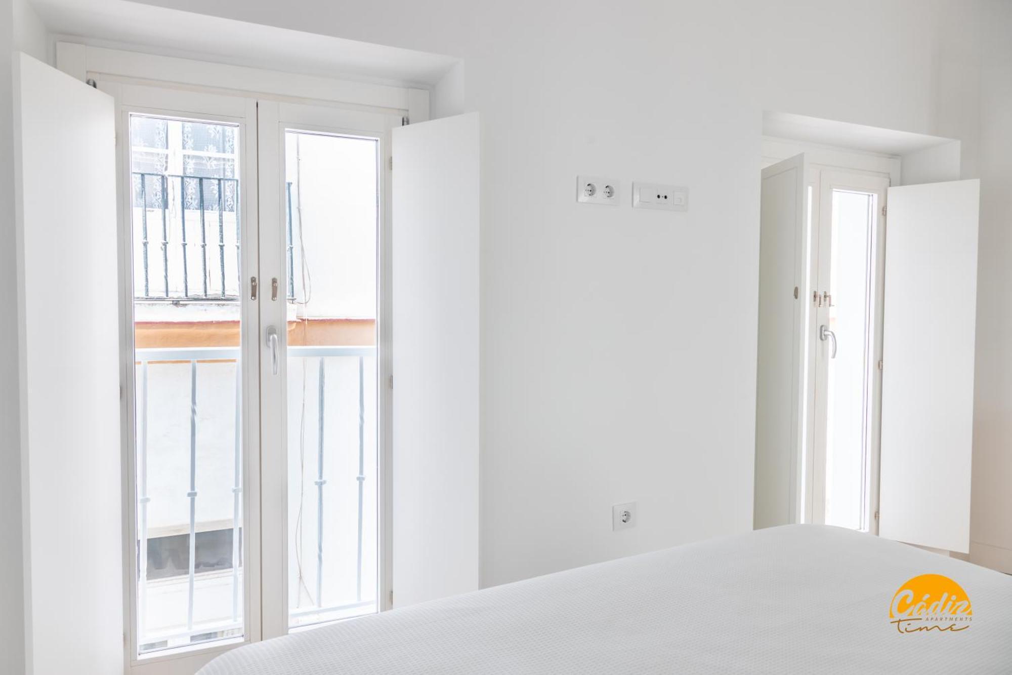 Villalobos By Time Cadiz