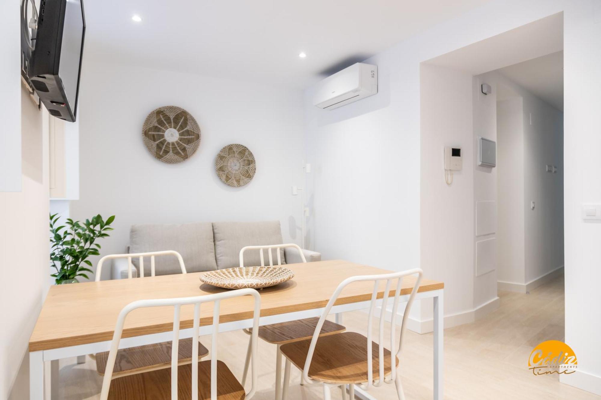 Apartment Villalobos By Time Cadiz